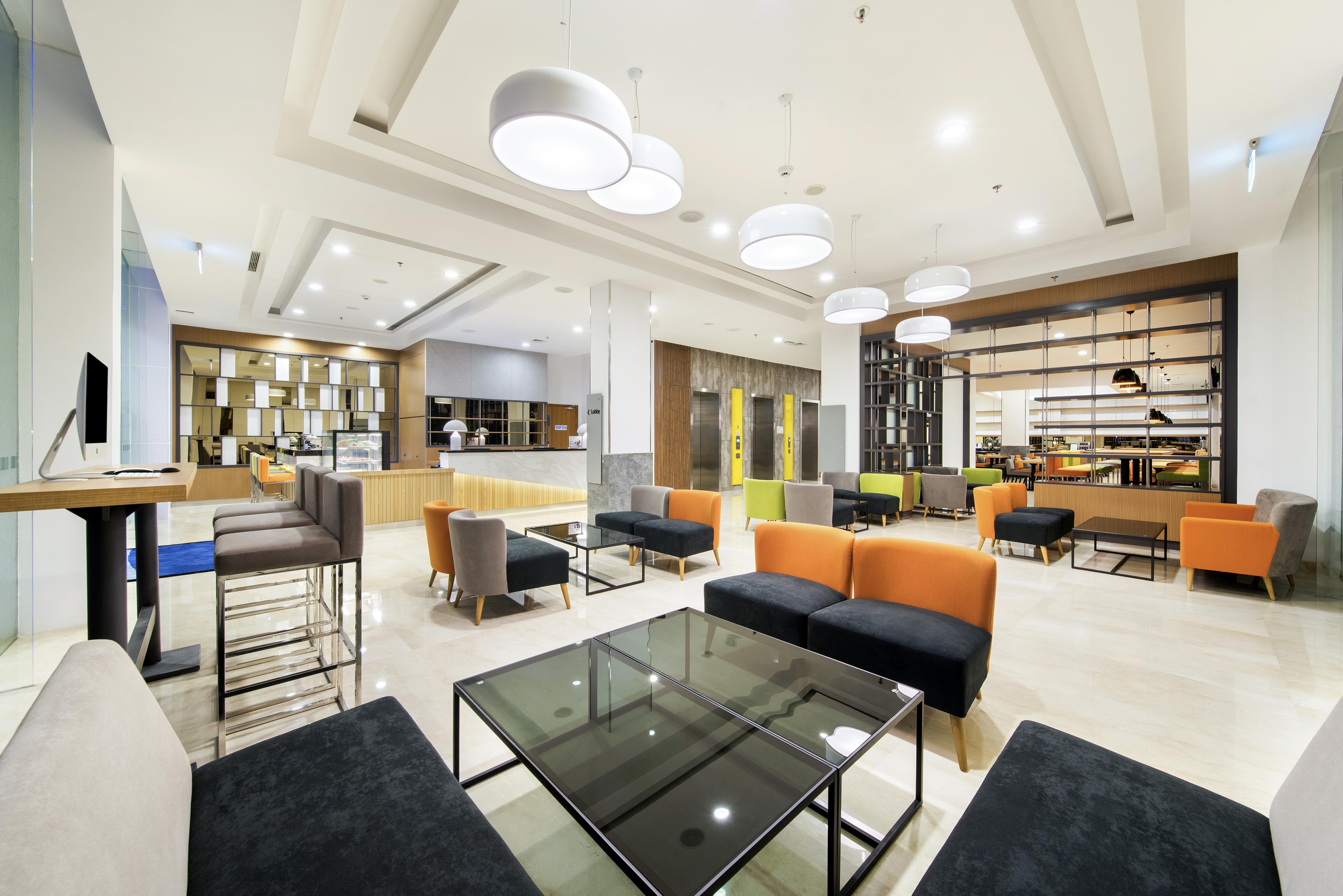 Holiday Inn Express Jakarta Matraman By Ihg Zewnętrze zdjęcie