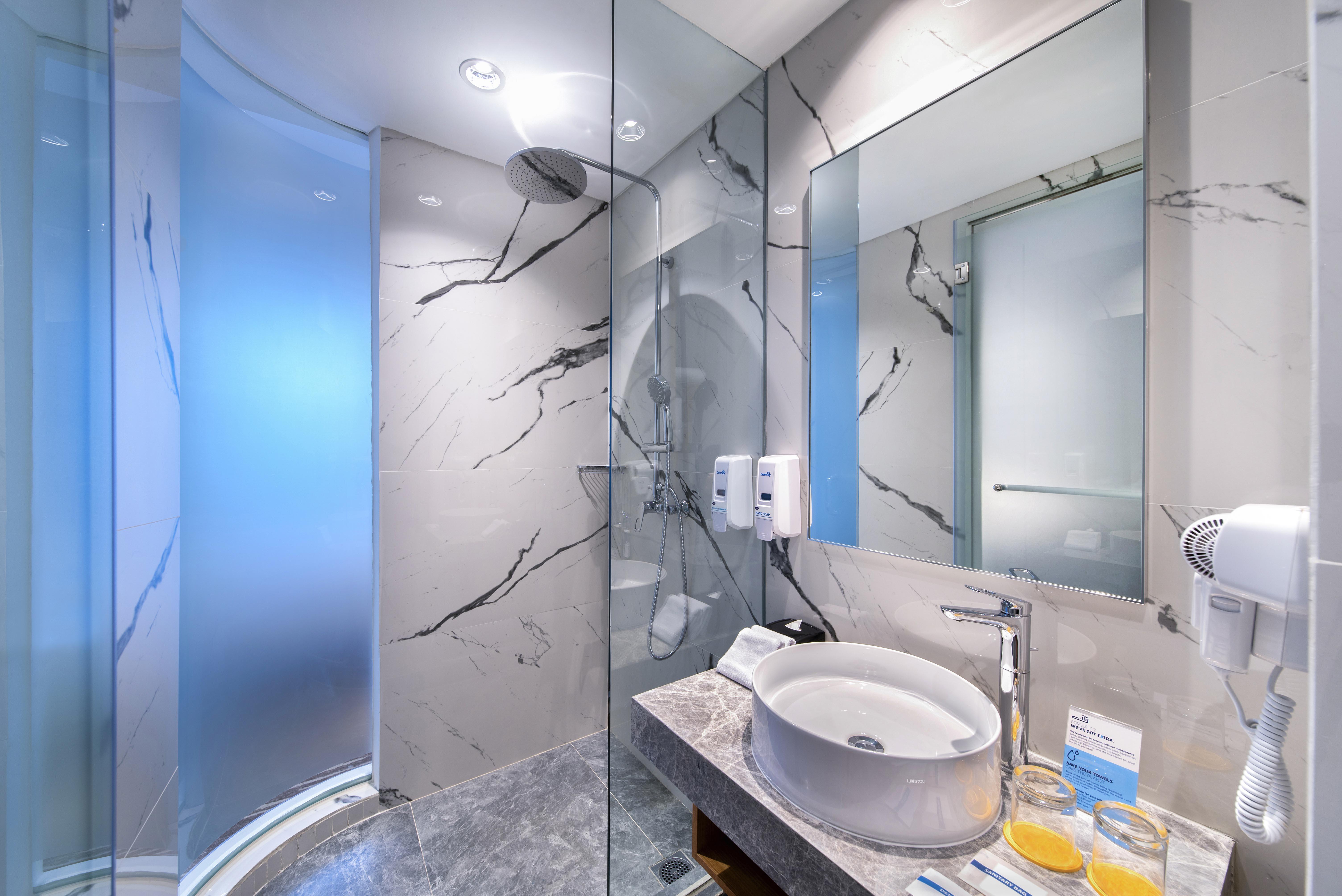 Holiday Inn Express Jakarta Matraman By Ihg Zewnętrze zdjęcie