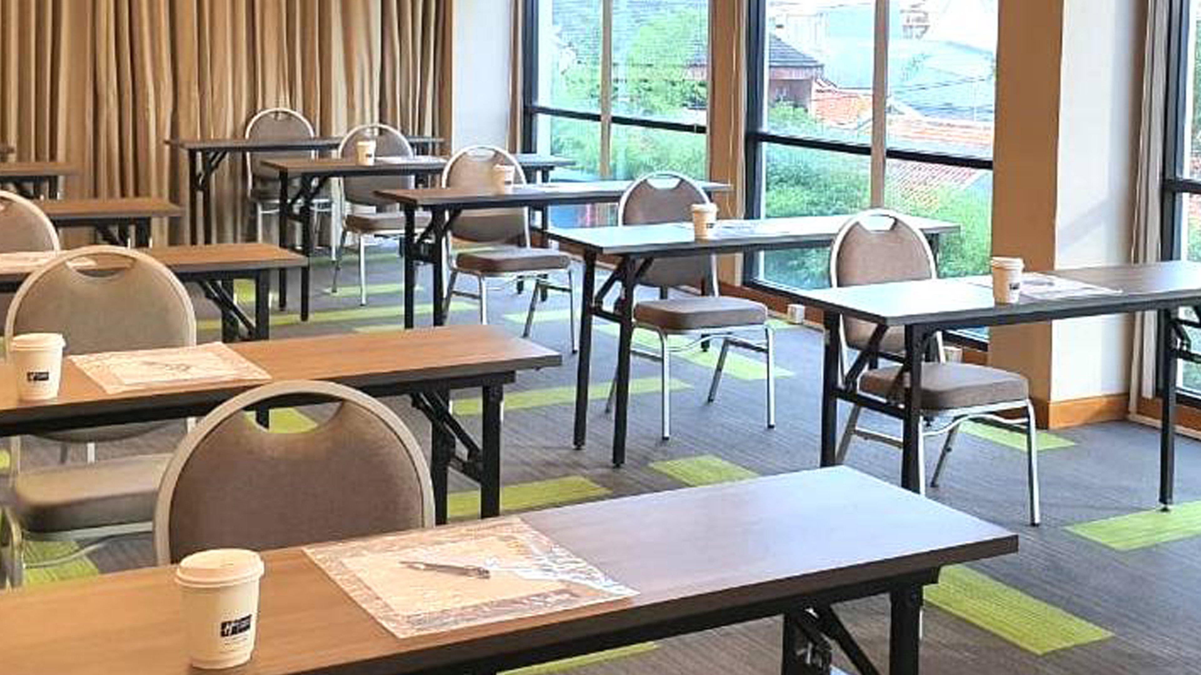 Holiday Inn Express Jakarta Matraman By Ihg Zewnętrze zdjęcie