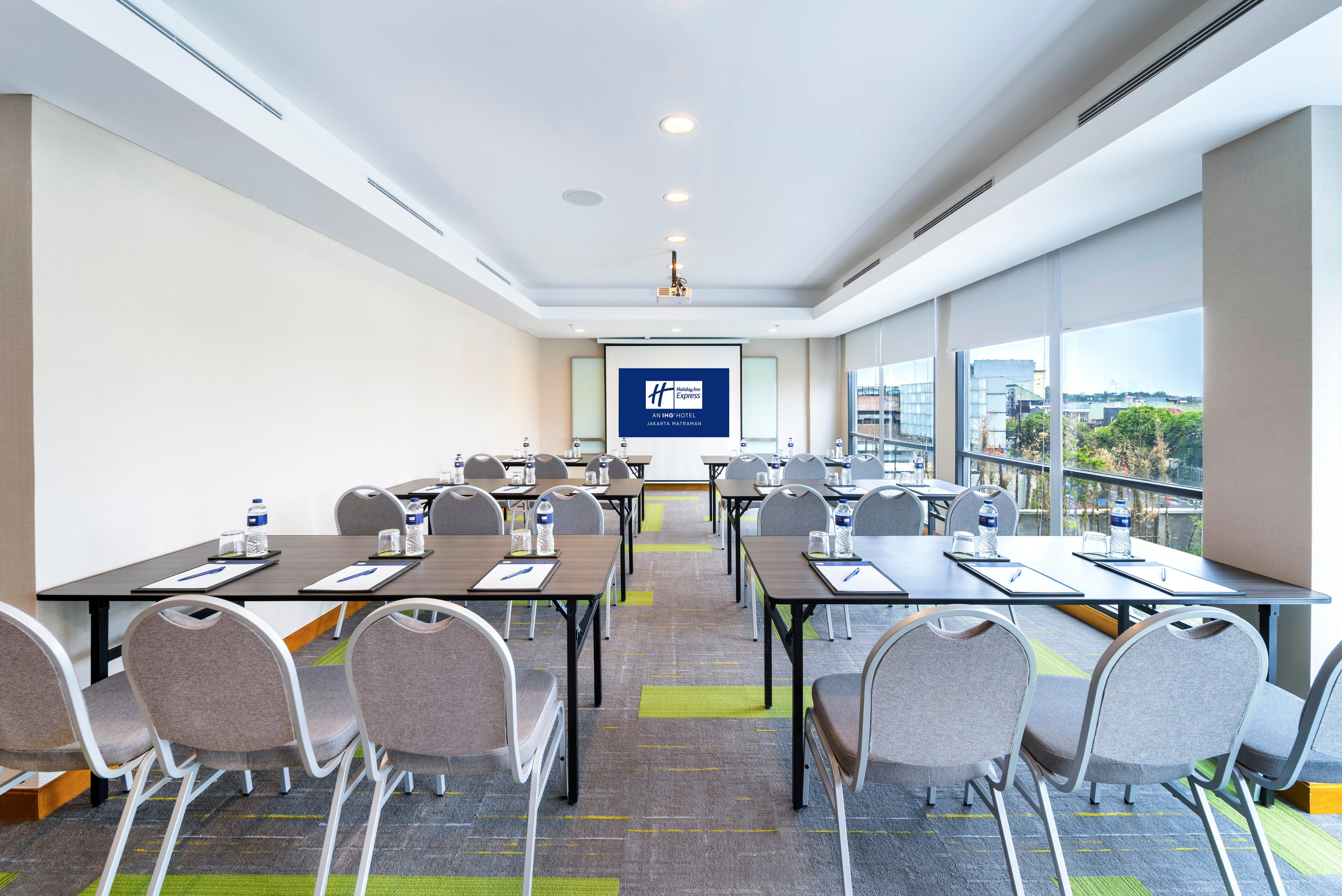 Holiday Inn Express Jakarta Matraman By Ihg Zewnętrze zdjęcie