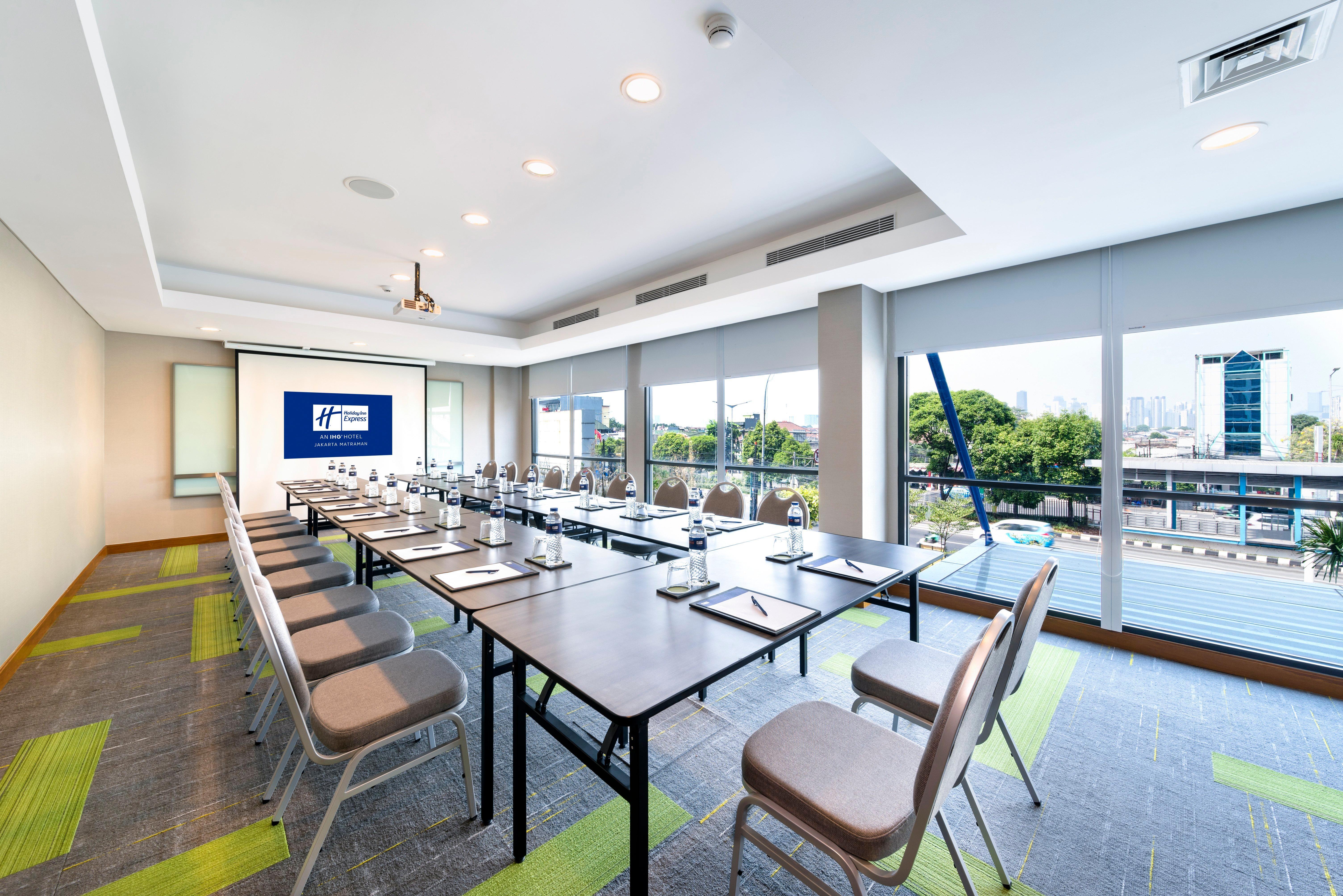 Holiday Inn Express Jakarta Matraman By Ihg Zewnętrze zdjęcie