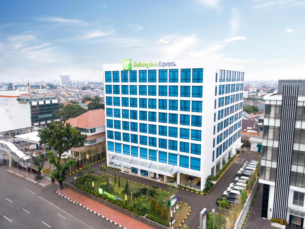 Holiday Inn Express Jakarta Matraman By Ihg Zewnętrze zdjęcie